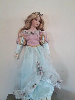 Fairy Tale Princess Porcelain Cinderella Doll From Heritage Signature Collection